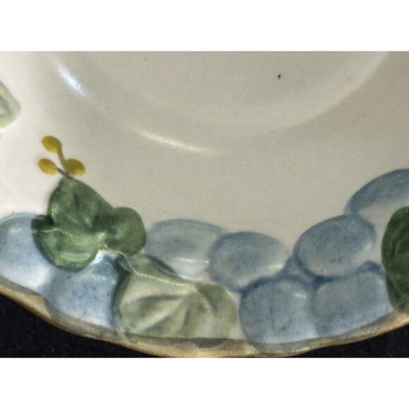METLOX Poppy Trail Sculptured Blue Grape Cereal Bowl 6" - Picture 4 of 9